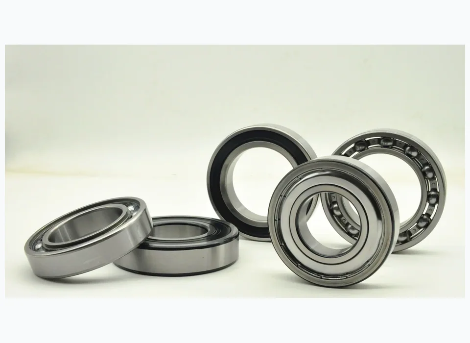 Deep groove ball bearings in several sizes