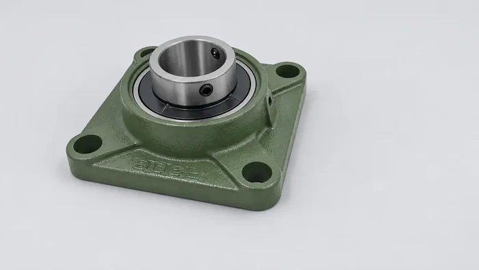 Pillow Block Bearing Maintenance: Installation, Lubrication & Troubleshooting(Image2) Flange mounted bearing unit used in industrial machinery