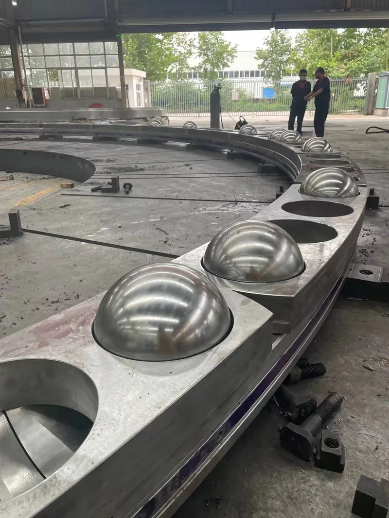Sectional 11-Meter Bearing Assembly Dispatched by Rail to Russia(Image2) Sectional 11-Meter Bearing Assembly Dispatched by Rail to Russia(Image2)